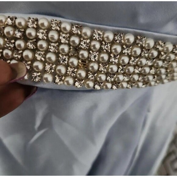 Miaoduo V-Neck Wedding Gown | Size Approx. Large - Picture 3 of 7